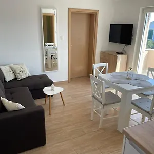 Regina Apartman